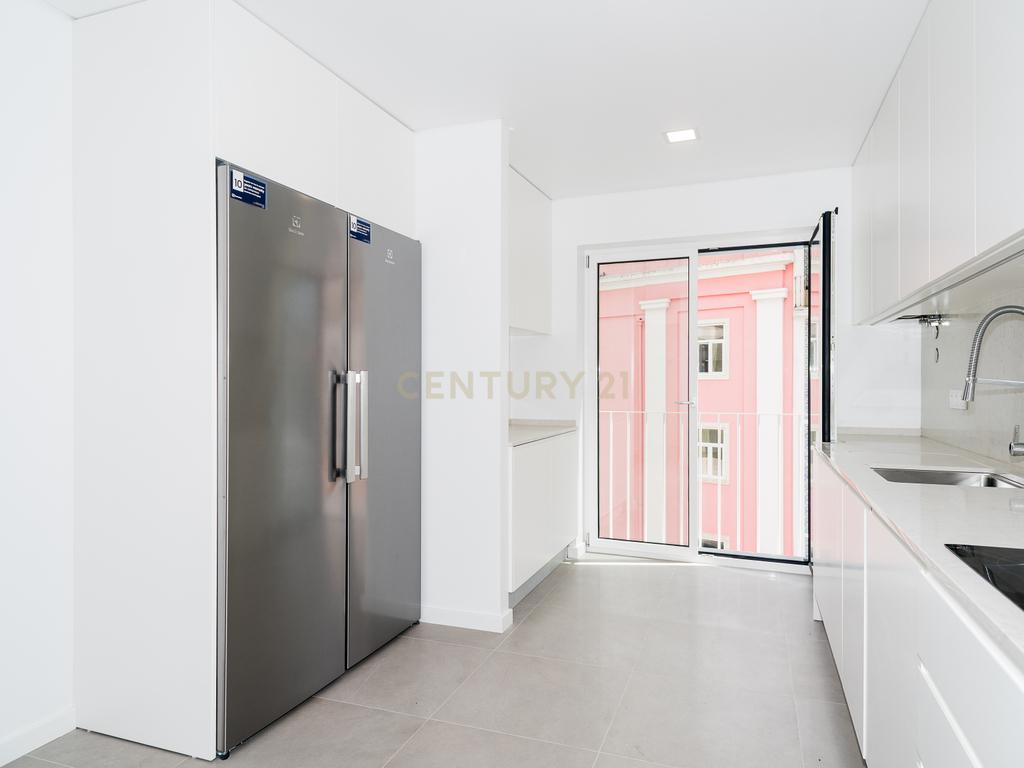 Apartamento T3 a estrear - Centro de Lisboa - Image 7